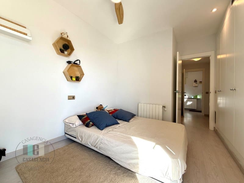 3 bedroom Apartment for sale in Oropesa  - € 410,000 (Ref: 9434691)