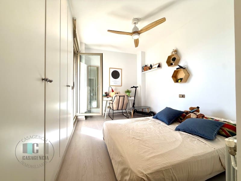 3 bedroom Apartment for sale in Oropesa  - € 410,000 (Ref: 9434691)