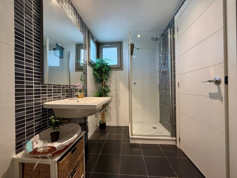 3 bedroom Apartment for sale in Oropesa  - € 410,000 (Ref: 9434691)