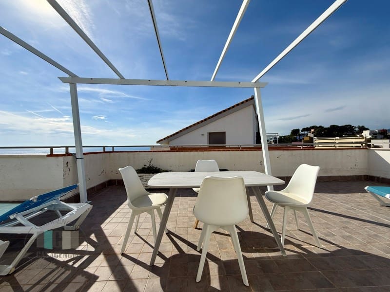 3 bedroom Apartment for sale in Oropesa  - € 410,000 (Ref: 9434691)