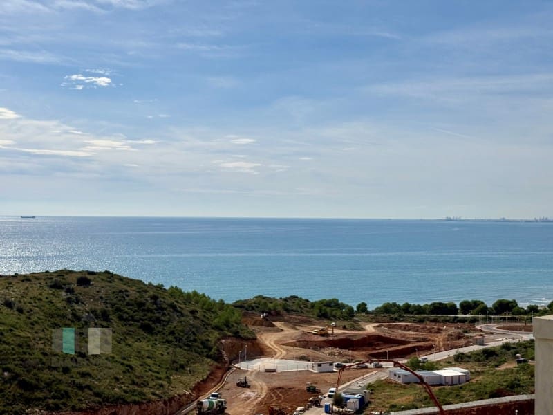 3 bedroom Apartment for sale in Oropesa  - € 410,000 (Ref: 9434691)