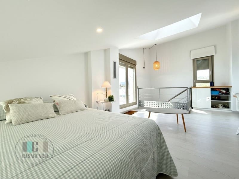 3 bedroom Apartment for sale in Oropesa  - € 410,000 (Ref: 9434691)