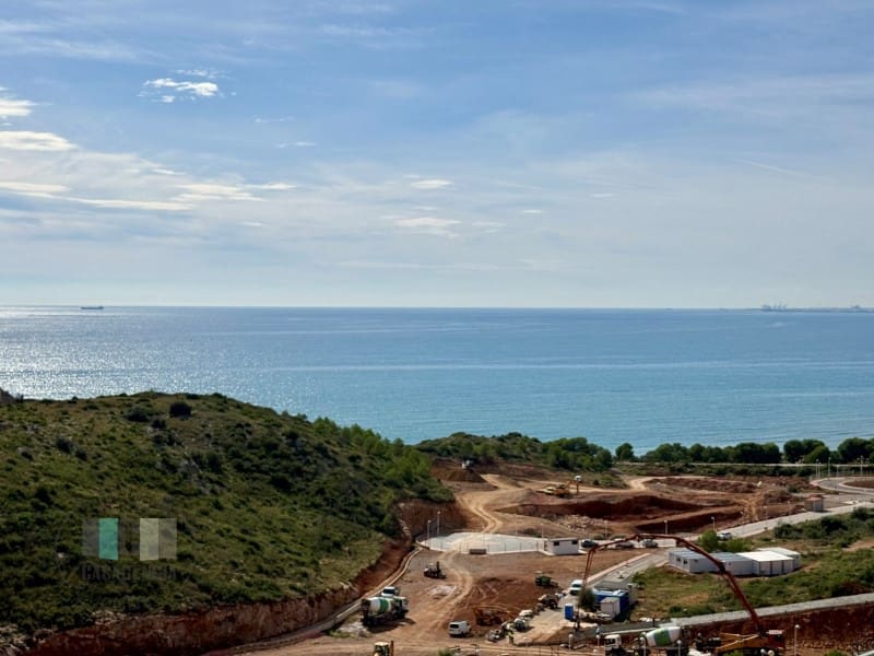 3 bedroom Apartment for sale in Oropesa  - € 410,000 (Ref: 9434691)