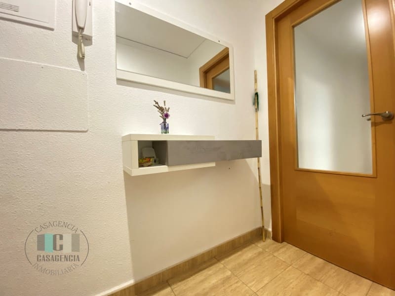 2 bedroom Flat for sale in Oropesa  - € 120,000 (Ref: 9434693)