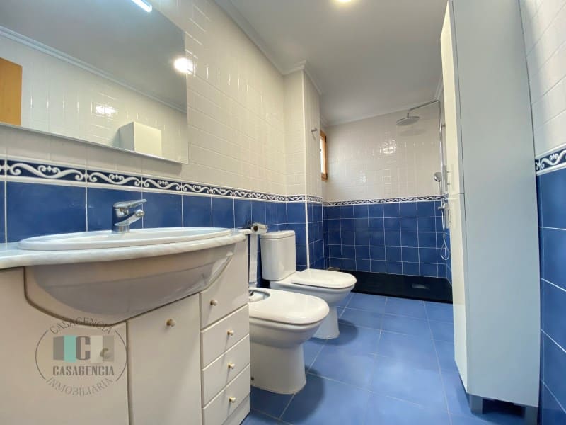 2 bedroom Flat for sale in Oropesa  - € 120,000 (Ref: 9434693)