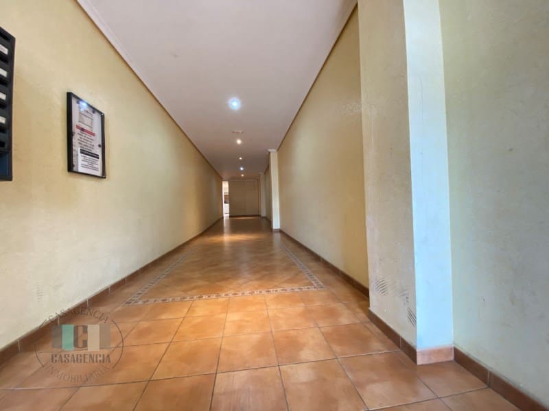 2 bedroom Flat for sale in Oropesa  - € 120,000 (Ref: 9434693)