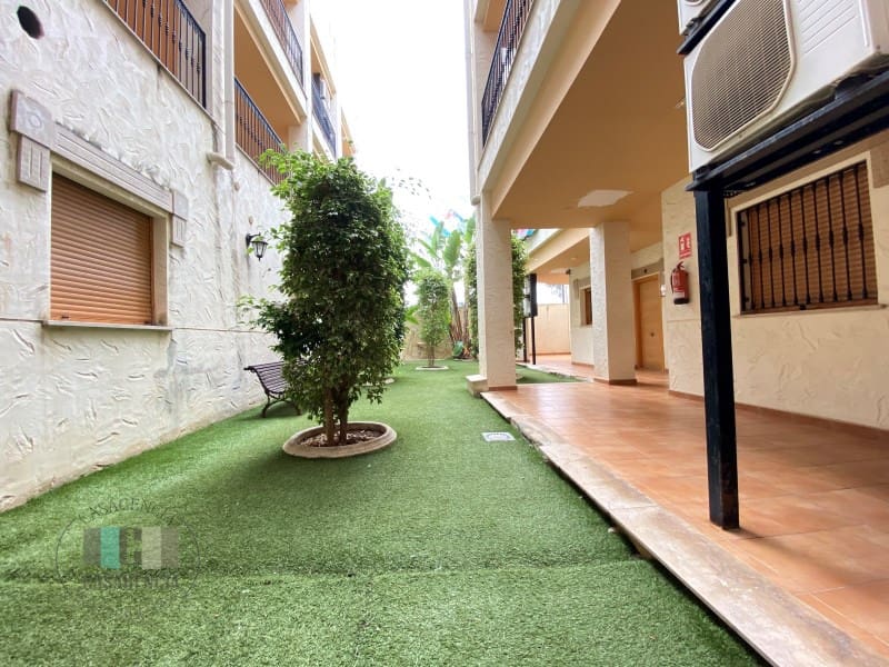 2 bedroom Flat for sale in Oropesa  - € 120,000 (Ref: 9434693)