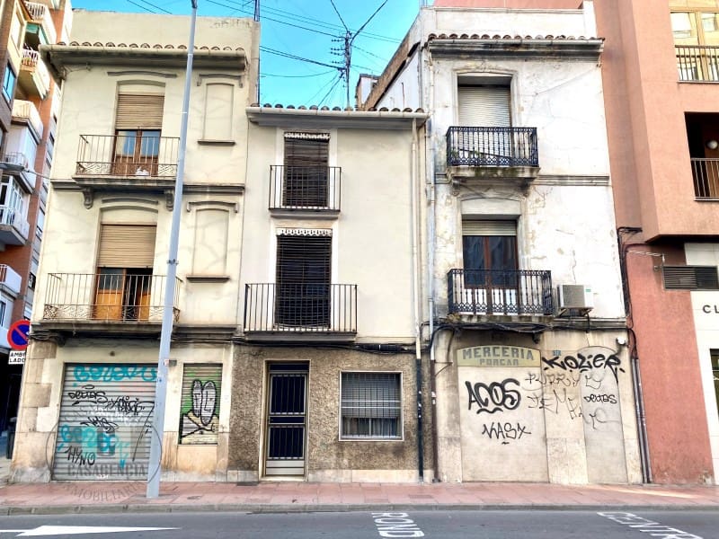 5 bedroom Apartment for sale in Castello de la Plana - € 150,000 (Ref: 9434695)