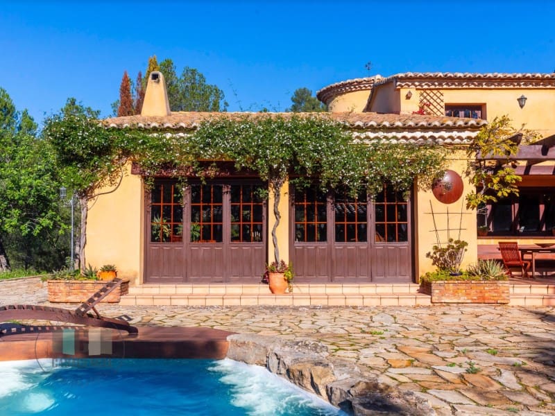 Finca/Country House for sale in Borriol - € 850,000 (Ref: 9434697)