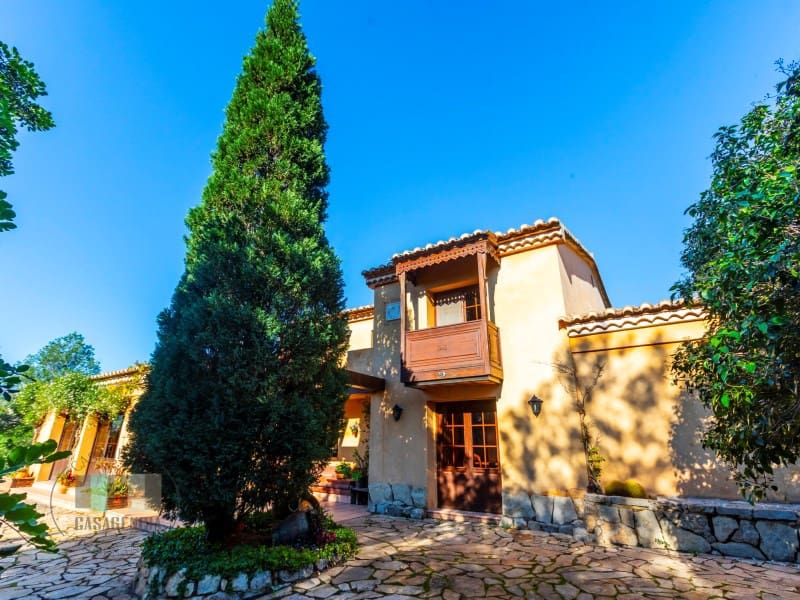 Finca/Country House for sale in Borriol - € 850,000 (Ref: 9434697)