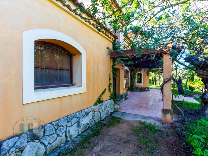 Finca/Country House for sale in Borriol - € 850,000 (Ref: 9434697)