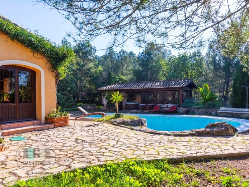 Finca/Country House for sale in Borriol - € 850,000 (Ref: 9434697)