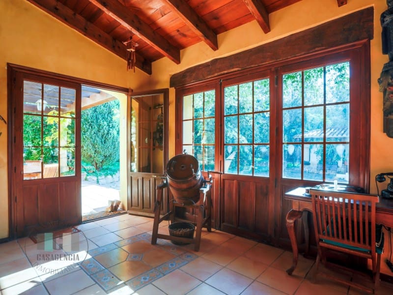 Finca/Country House for sale in Borriol - € 850,000 (Ref: 9434697)