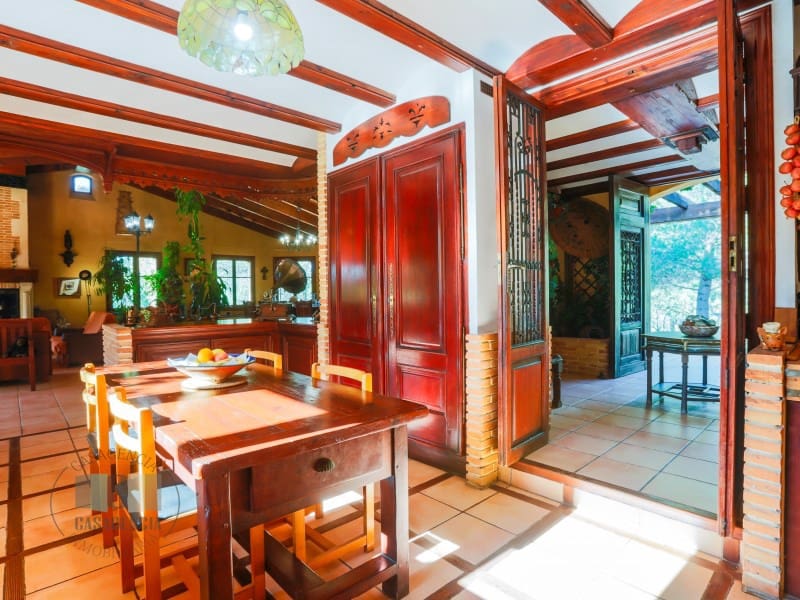 Finca/Country House for sale in Borriol - € 850,000 (Ref: 9434697)