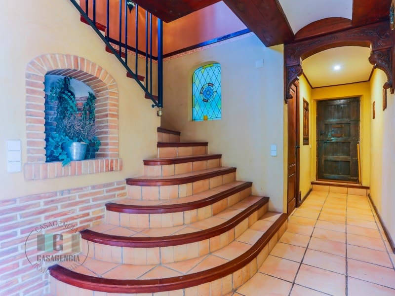 Finca/Country House for sale in Borriol - € 850,000 (Ref: 9434697)