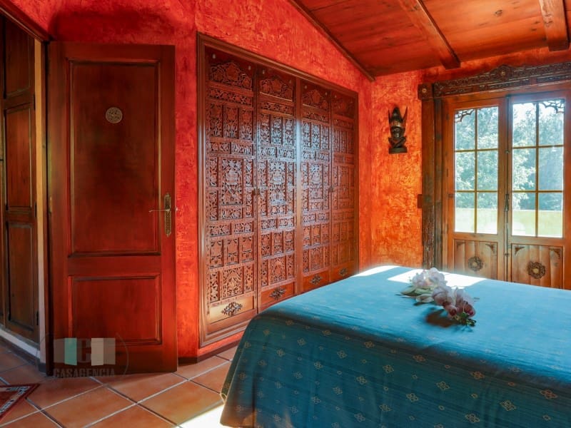 Finca/Country House for sale in Borriol - € 850,000 (Ref: 9434697)