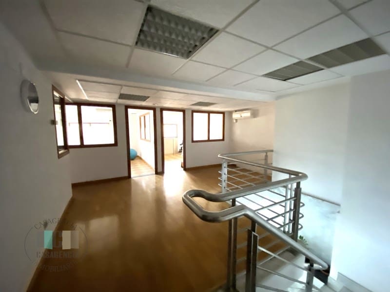 Commercial for rent in Castello de la Plana - € 1,200 (Ref: 9434698)