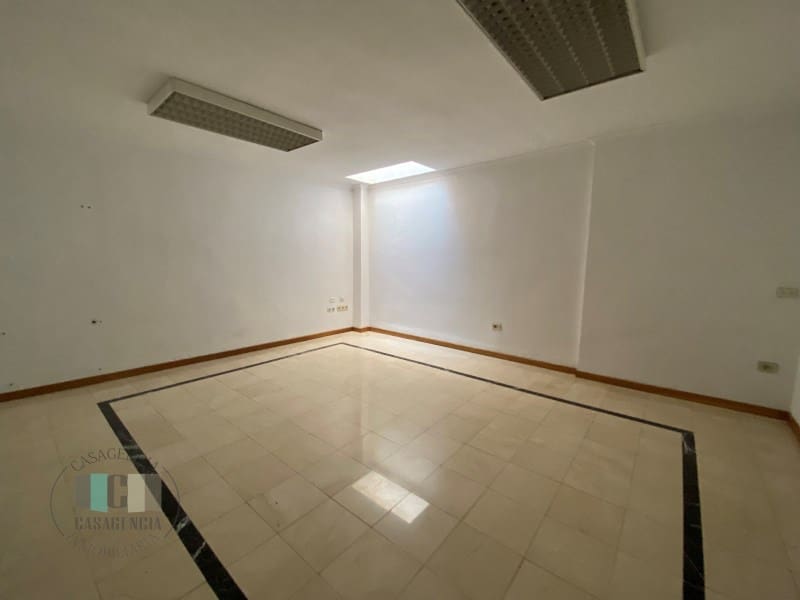 Commercial for rent in Castello de la Plana - € 1,200 (Ref: 9434698)