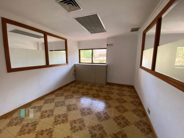 Commercial for rent in Centro, Castelló de la Plana - € 1,200 (Ref: 9434698)