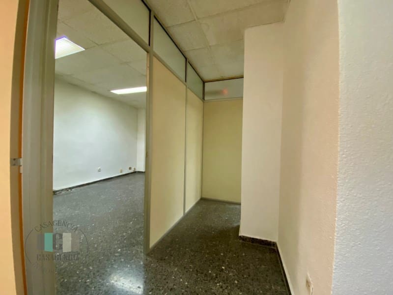 Kontor til salg i Castello de la Plana - € 40.000 (Ref: 9434699)