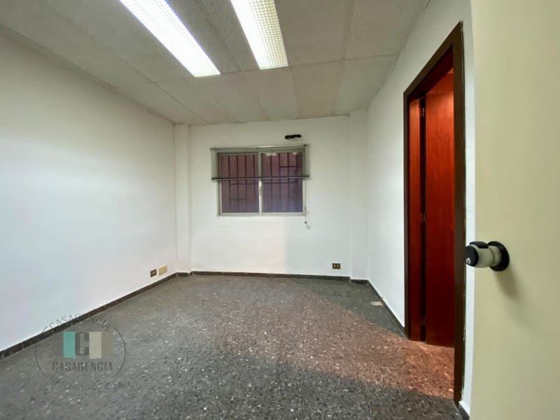 Kontor til salg i Castello de la Plana - € 40.000 (Ref: 9434699)