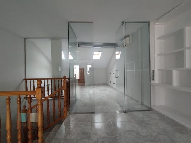 Office for rent in Centro, Castelló de la Plana - € 500 (Ref: 9434701)
