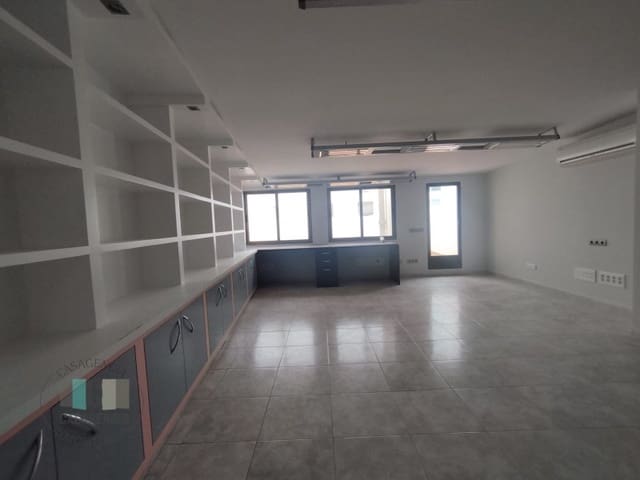 Office for rent in Centro, Castelló de la Plana - € 500 (Ref: 9434701)