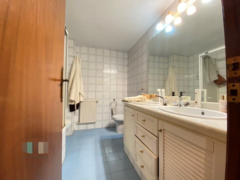 3 chambre Appartement à vendre à Castello de la Plana avec garage - 250 000 € (Ref: 9434703)