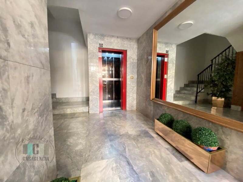 3 chambre Appartement à vendre à Castello de la Plana avec garage - 250 000 € (Ref: 9434703)