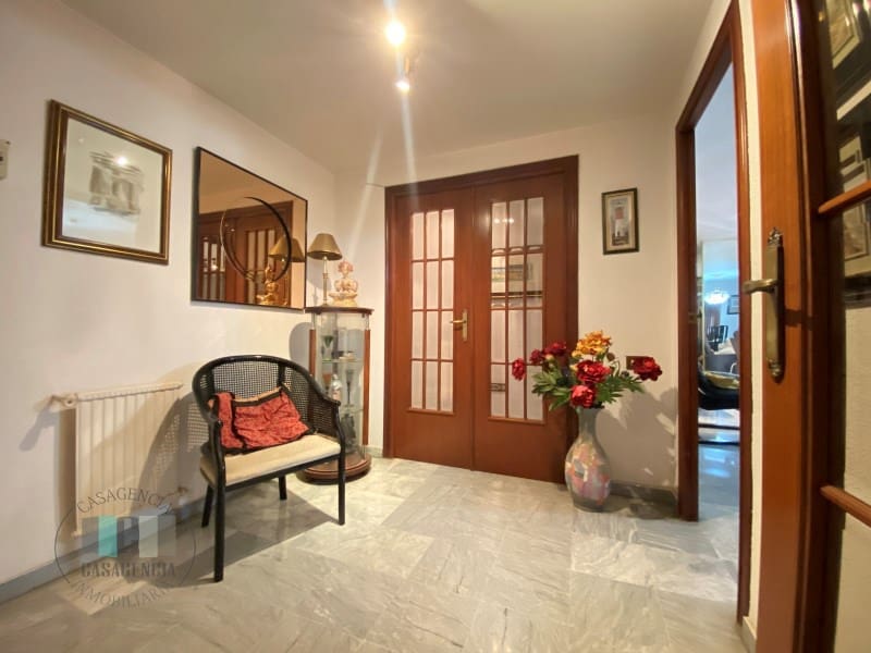 3 chambre Appartement à vendre à Castello de la Plana avec garage - 250 000 € (Ref: 9434703)