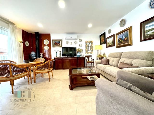 Chalet de 5 habitaciones en Almassora / Almazora en venta con piscina - 390.000 € (Ref: 9434705)