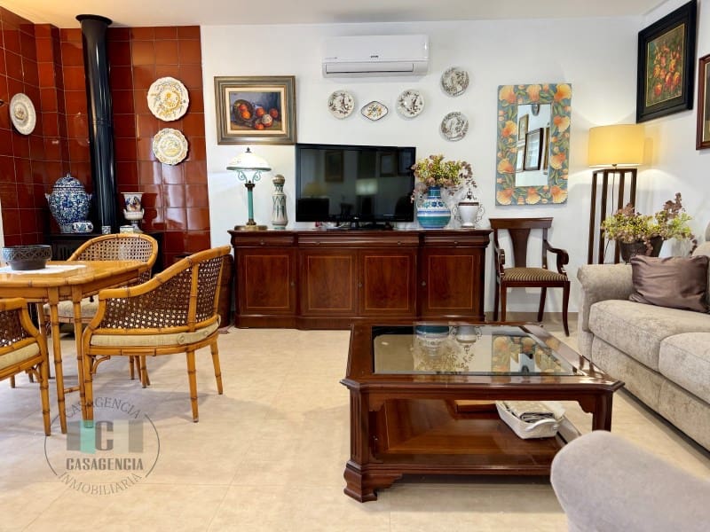 Chalet de 5 habitaciones en Almassora / Almazora en venta con piscina - 390.000 € (Ref: 9434705)