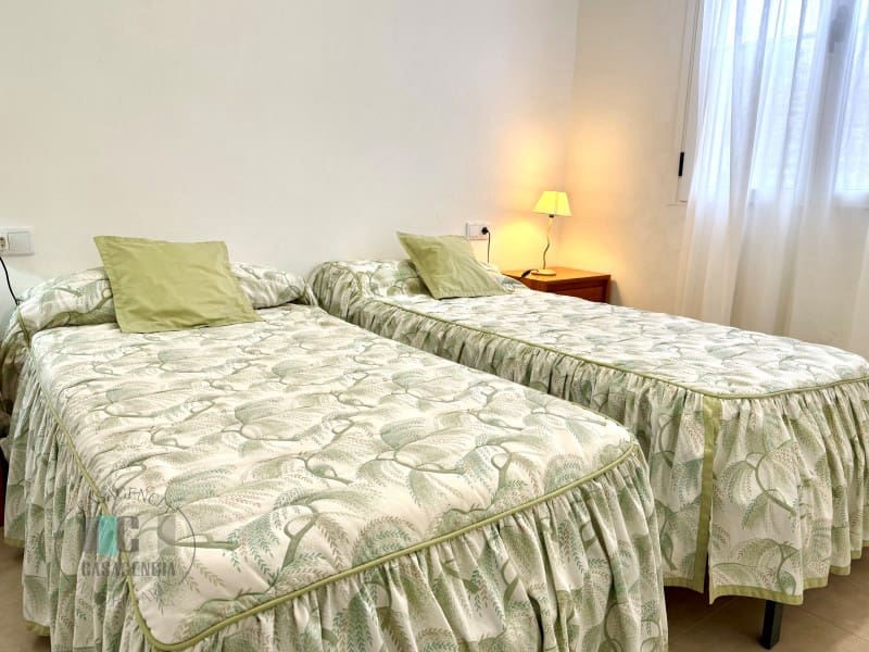 Chalet de 5 habitaciones en Almassora / Almazora en venta con piscina - 390.000 € (Ref: 9434705)