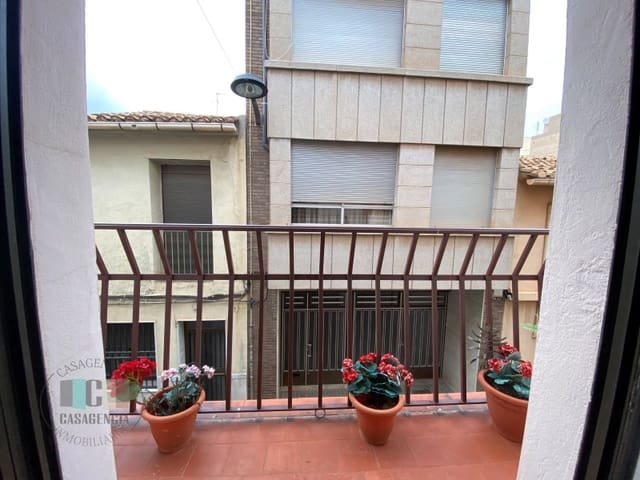 5 bedroom Townhouse for sale in Vila-real with garage - € 240,000 (Ref: 9434706)