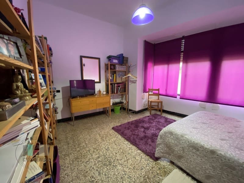 5 bedroom Townhouse for sale in Vila-real with garage - € 240,000 (Ref: 9434706)