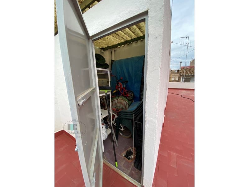 5 bedroom Townhouse for sale in Vila-real with garage - € 240,000 (Ref: 9434706)