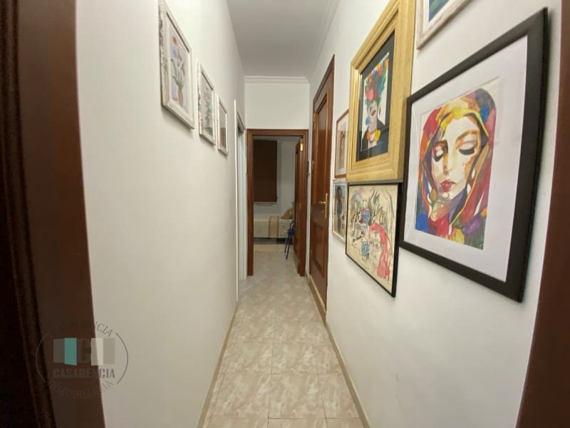 5 bedroom Townhouse for sale in Vila-real with garage - € 240,000 (Ref: 9434706)