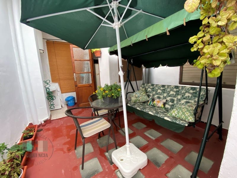 5 bedroom Townhouse for sale in Vila-real with garage - € 240,000 (Ref: 9434706)