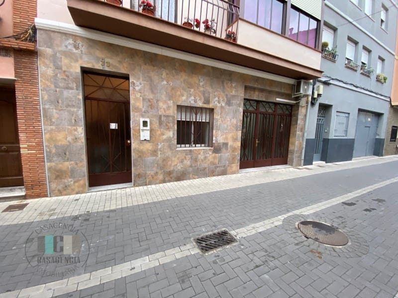 5 bedroom Townhouse for sale in Vila-real with garage - € 240,000 (Ref: 9434706)