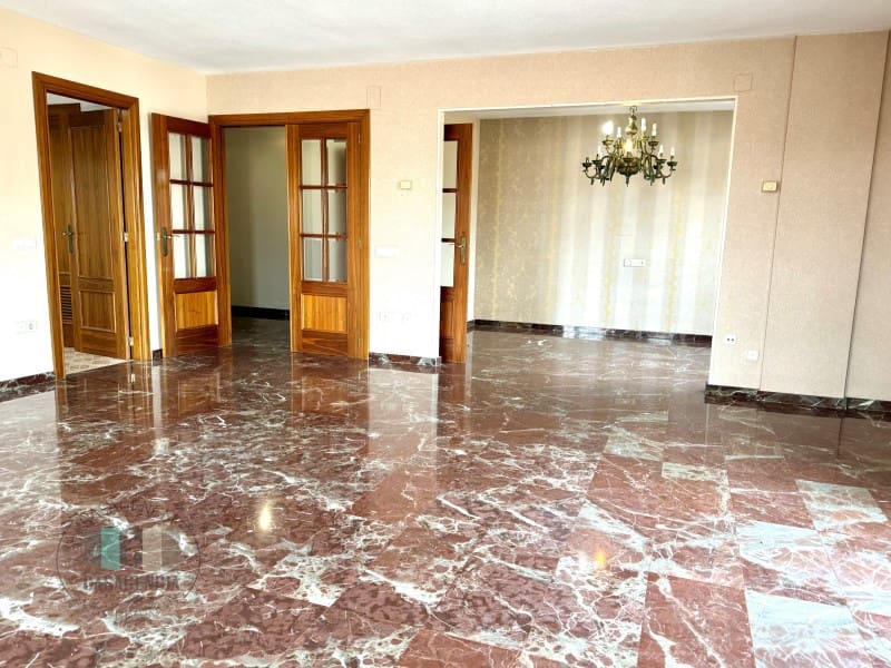 Piso de 5 habitaciones en Almassora / Almazora en venta con garaje - 240.000 € (Ref: 9434711)