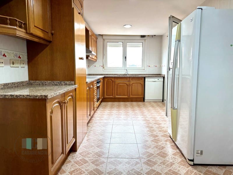 Piso de 5 habitaciones en Almassora / Almazora en venta con garaje - 240.000 € (Ref: 9434711)