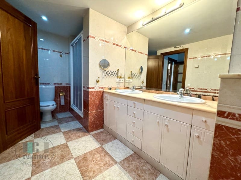 Piso de 5 habitaciones en Almassora / Almazora en venta con garaje - 240.000 € (Ref: 9434711)