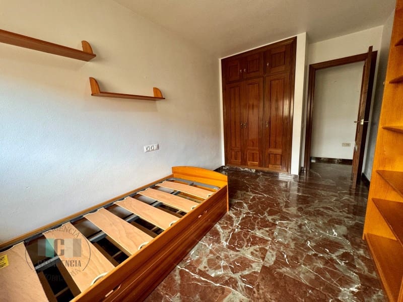 Piso de 5 habitaciones en Almassora / Almazora en venta con garaje - 240.000 € (Ref: 9434711)