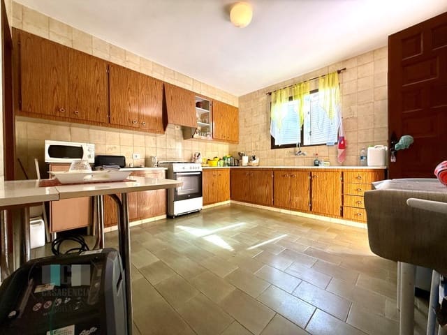 4 quarto Moradia Geminada para venda em Benicàssim - 420 000 € (Ref: 9434713)