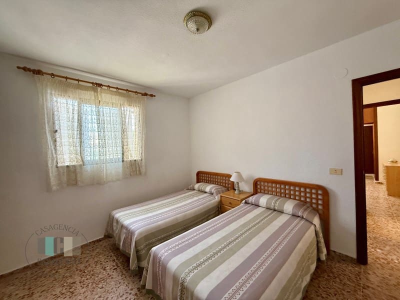 4 quarto Moradia Geminada para venda em Benicassim - 420 000 € (Ref: 9434713)