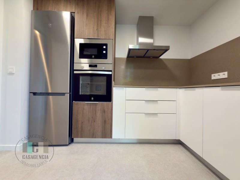 2 sovrum Lägenhet till salu i Castello de la Plana med pool garage - 295 000 € (Ref: 9434714)