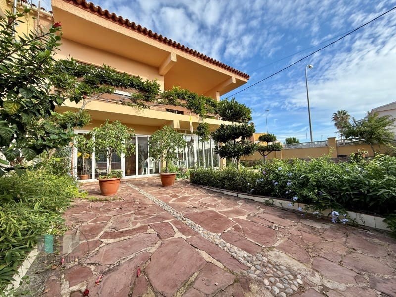 5 Zimmer Doppelhaus zu verkaufen in Benicassim mit Garage - 420.000 € (Ref: 9434715)