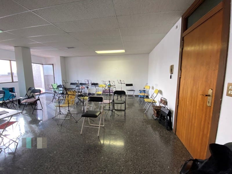 Bureau à vendre à Castello de la Plana - 95 000 € (Ref: 9434716)