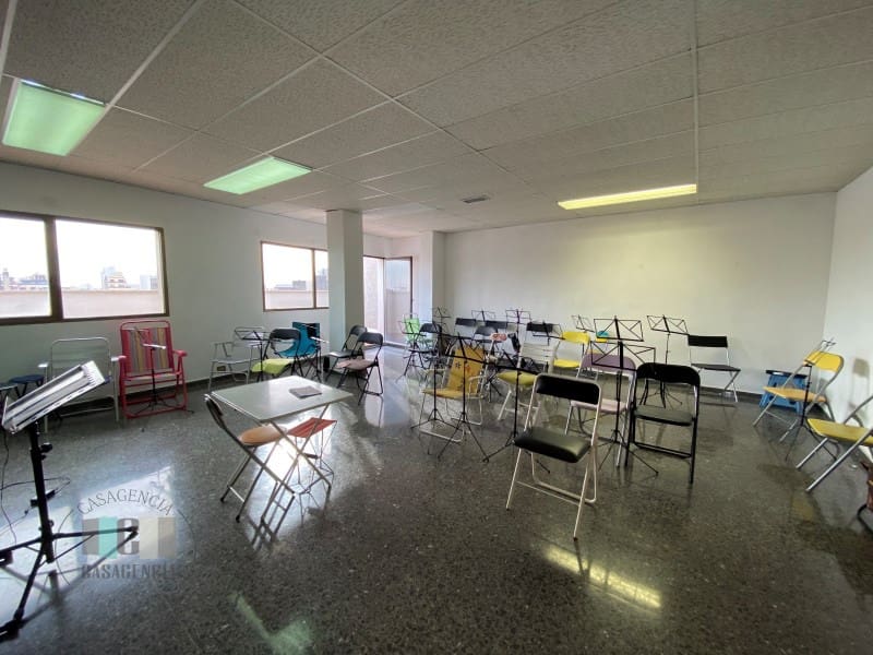 Bureau à vendre à Castello de la Plana - 95 000 € (Ref: 9434716)