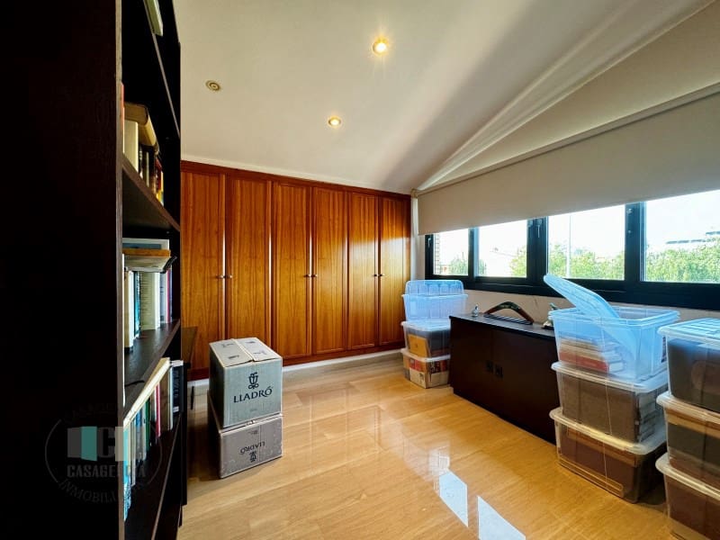 Chalet de 3 habitaciones en Les Alqueries / Alquerías del Niño Perdido en venta con piscina garaje - 625.000 € (Ref: 9434723)